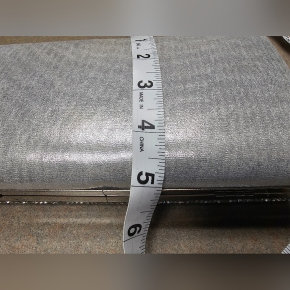 Sondra Roberts Silver Rhinestone Shimmer Clutch Shoulder Bag Cocktail Evening - Picture 12 of 14